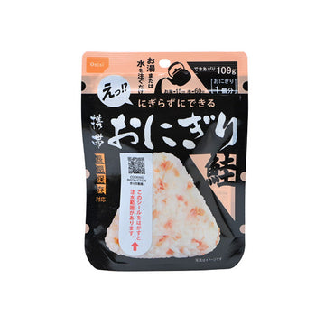 食品　【軽】尾西の携帯おにぎり　鮭（長期保存対応）（４２ｇ）